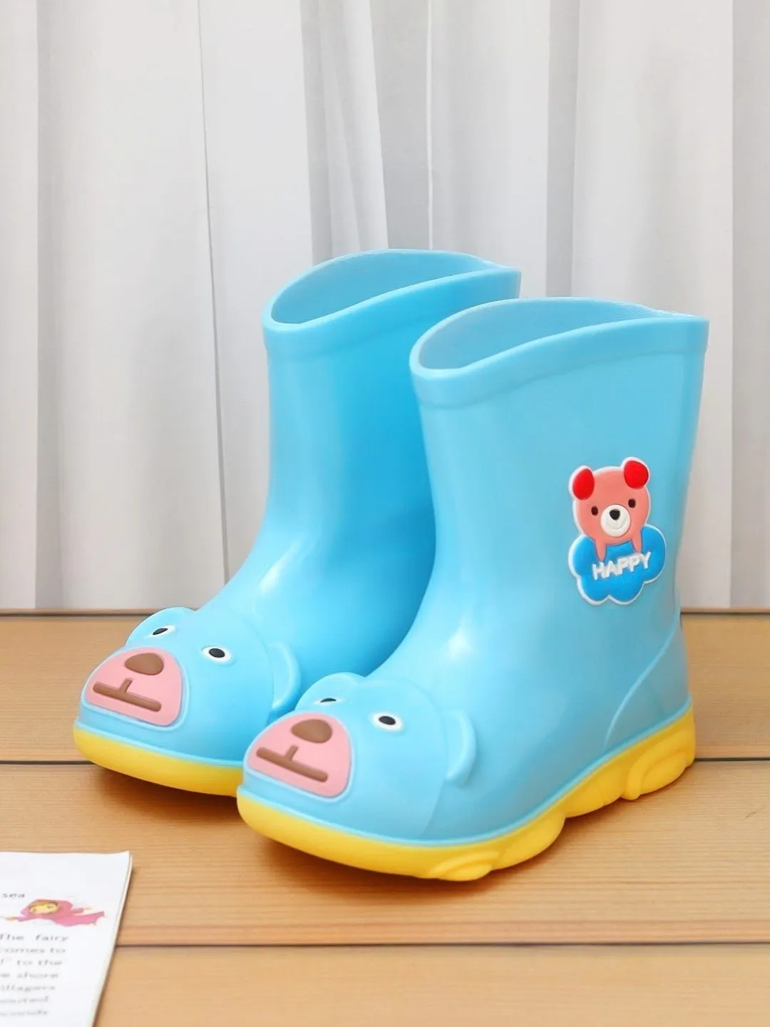Cheerful Blue Bear Themed  Rain Boots For Boys