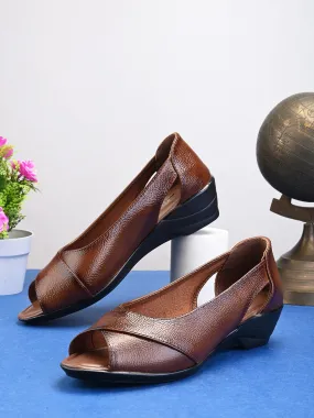 Pelle Albero Women's Brown Leather Slip-On Wedge Heel Sandals